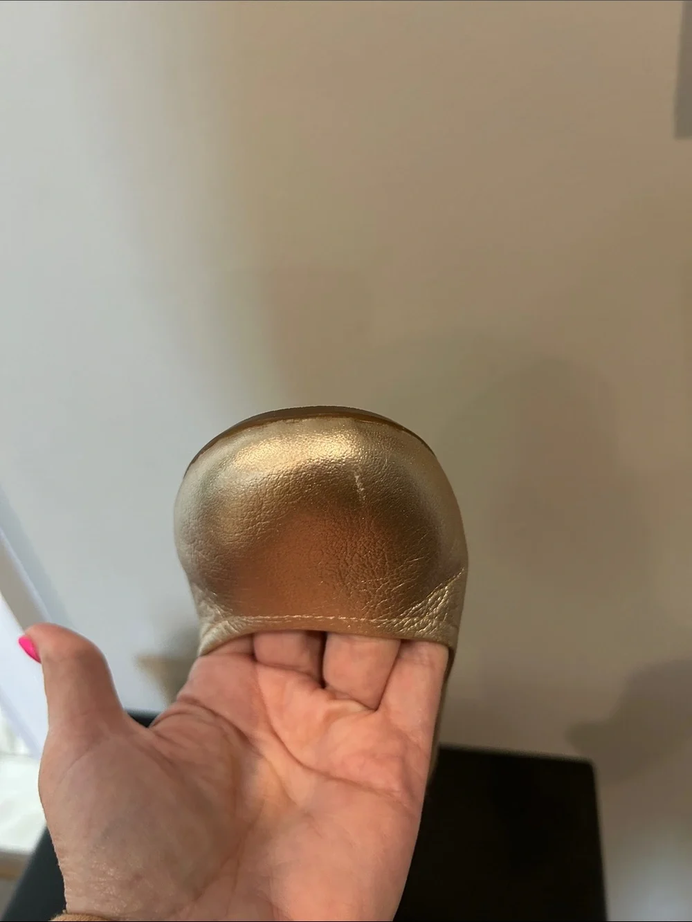 Aetrex Women's Metallic Champagne Ballet Flats with wear on the toes / comfy fit